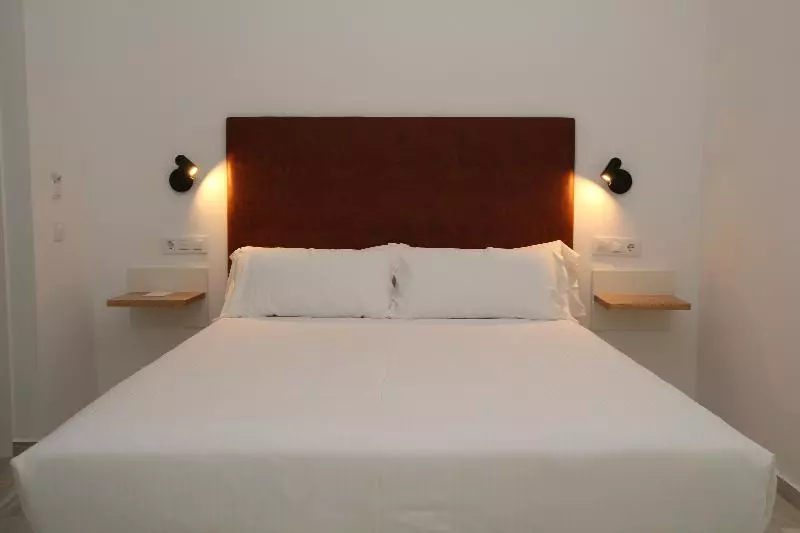 اتاق خانوادگی, Basic Hotel Sevilla Catedral