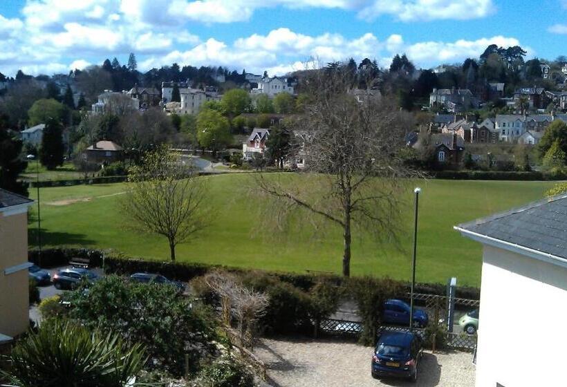 חדר משפחתי, Buckingham Lodge Guest House