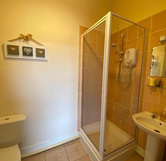 חדר סטנדרט עם מיטת קינג, Buckingham Lodge Guest House