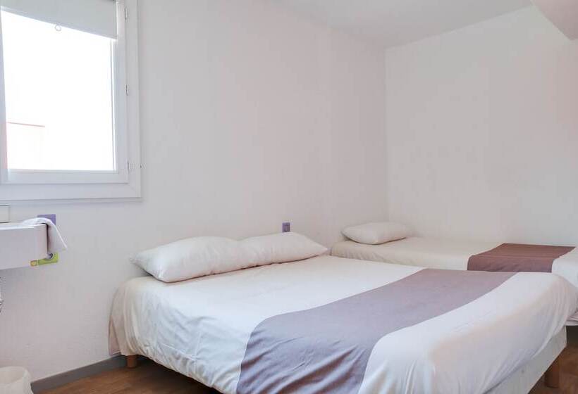 Номер Стандарт Трехместный, Hôtel Valence Sud