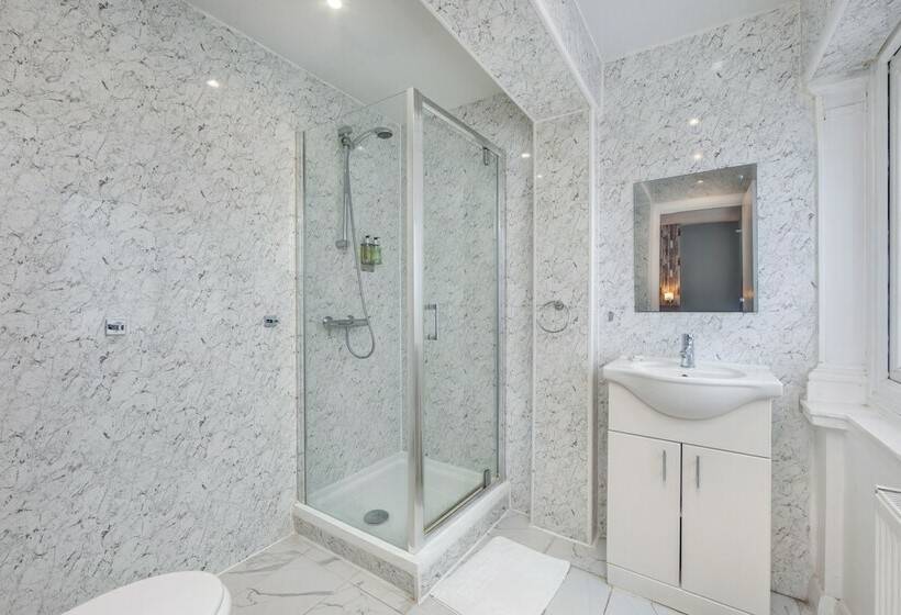 家庭间, King Solomon Hotel Golders Green