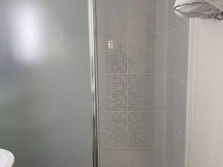 スタンダードルーム, Kyriad Direct Montpellier Saint Jean De Védas La Peyrière