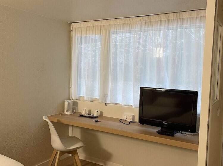 Номер Стандарт, Kyriad Direct Montpellier Saint Jean De Védas   La Peyrière