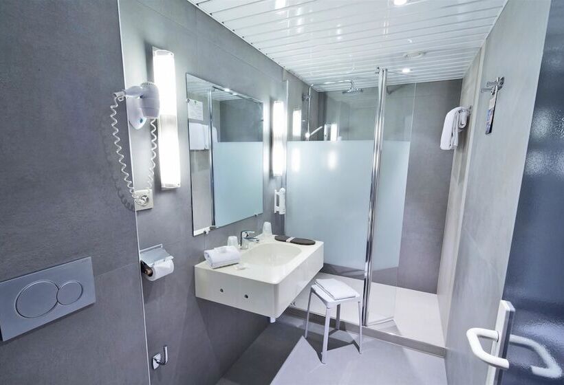 غرفة سوبيريور, Kyriad Montbeliard  Sochaux