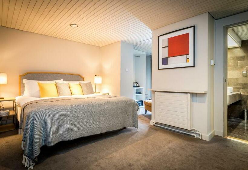 اتاق استاندارد, Number 31