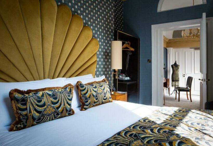 اتاق استاندارد, Number 31