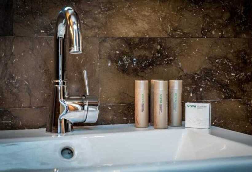 اتاق استاندارد, Number 31