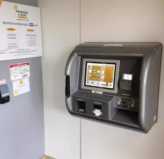 スタンダードトリプルルーム, Premiere Classe La Rochelle Sud  Aytre