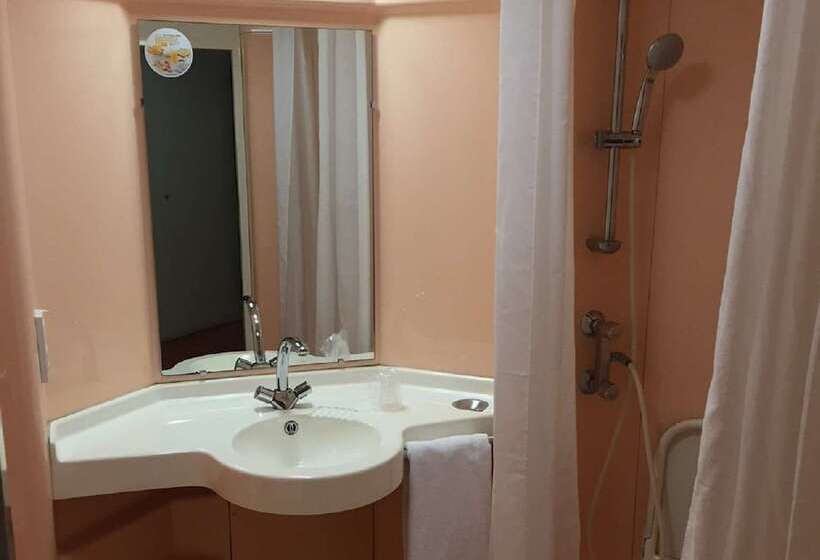 スタンダードルーム, Premiere Classe Orleans Nord Saran