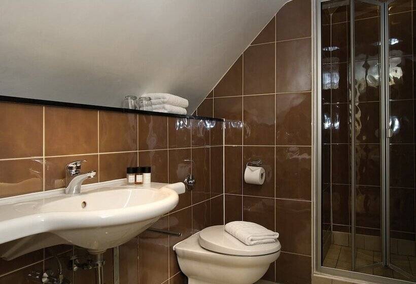 俱乐部房间, Quebecs