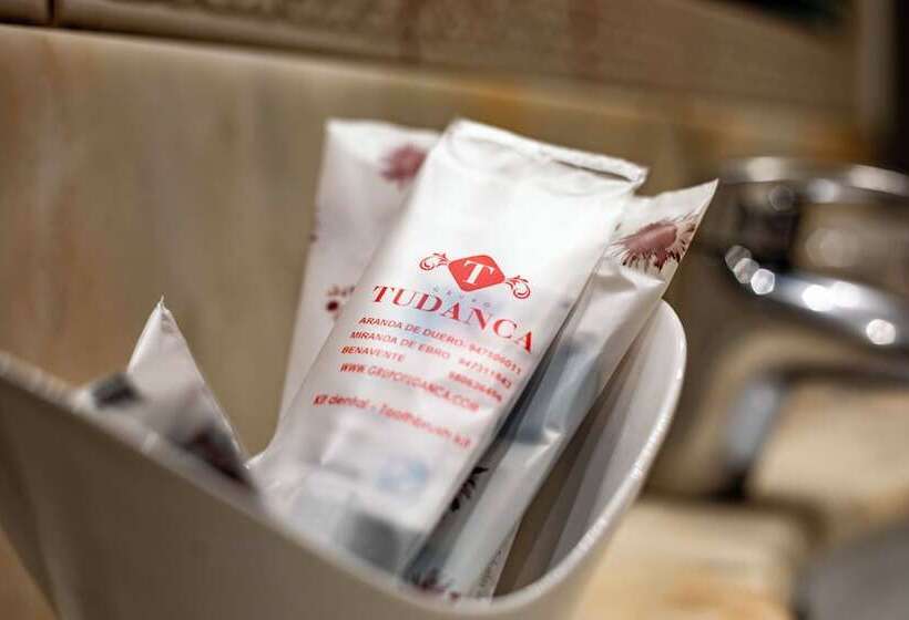 اتاق استاندارد سه نفره, Spa Tudanca Aranda