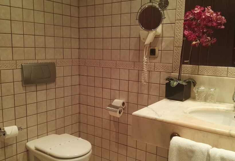 اتاق استاندارد سه نفره, Spa Tudanca Aranda