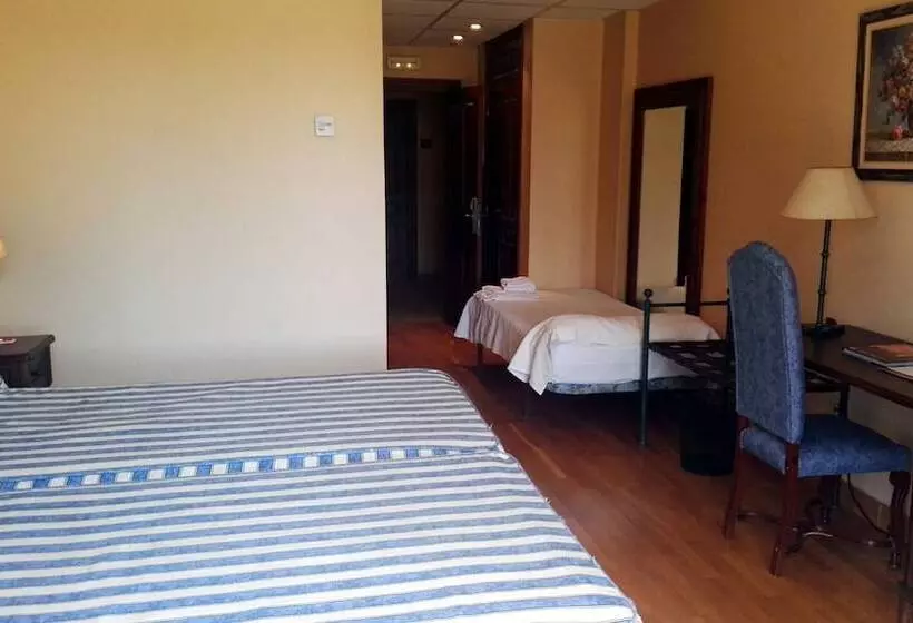 اتاق استاندارد سه نفره, Spa Tudanca Aranda