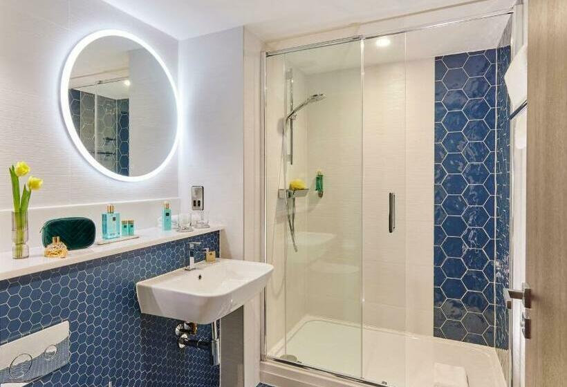 חדר סטנדרט, The Grafton