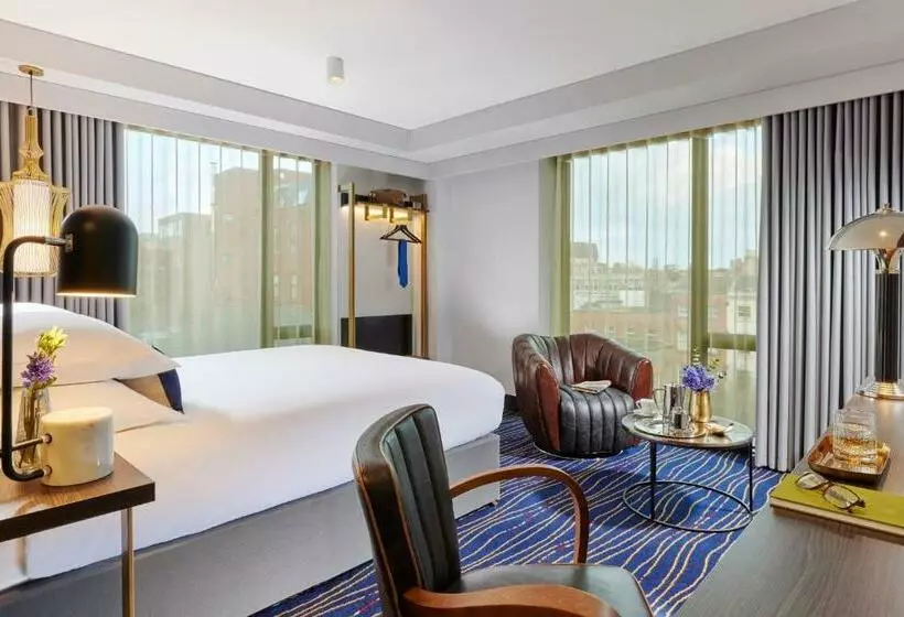 اتاق استاندارد, The Grafton