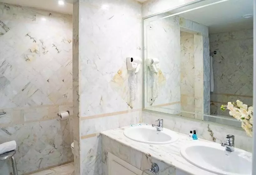 سوییت جونیور, Tmk Flora Park By Turismark   Adults Only