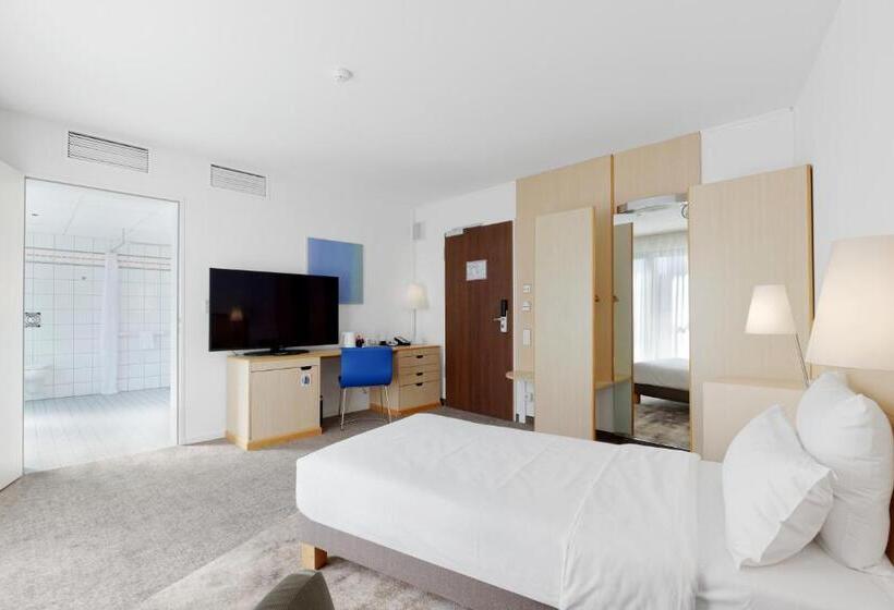اتاق استاندارد یک تخته برای معلولان, Novotel Berlin Mitte