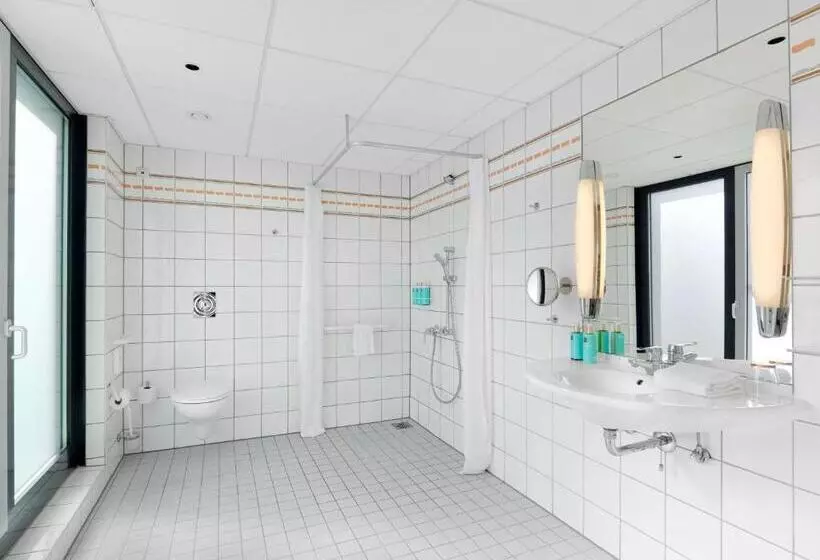 اتاق استاندارد یک تخته برای معلولان, Novotel Berlin Mitte