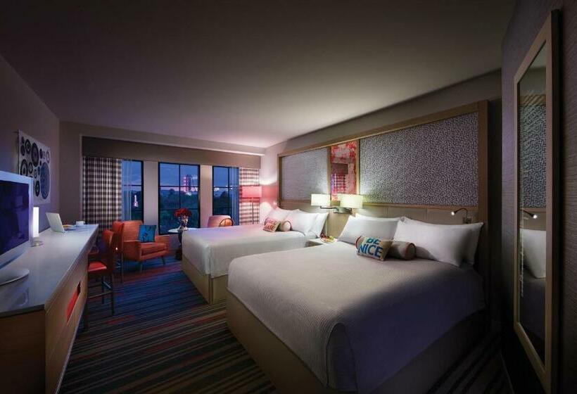 Номер Стандарт Вид на Бассейн, Universal S Hard Rock Hotel®