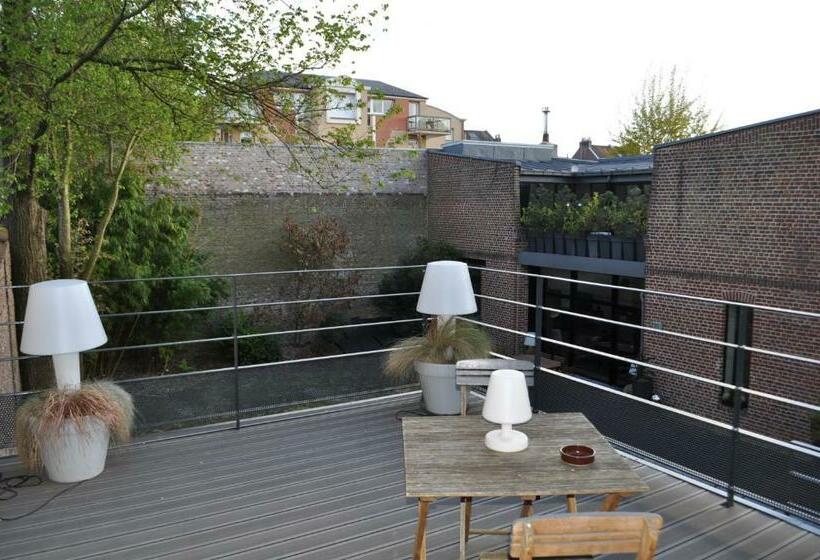 استودیوی استاندارد, Au Cœur Du Jardin