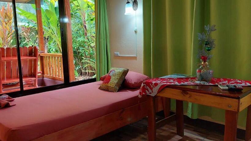 غرفة قياسية ثلاثية, Casa El Tortugo