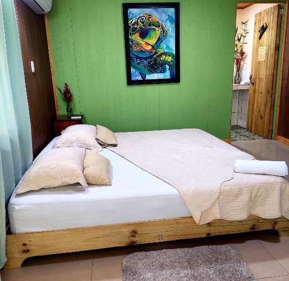 غرفة قياسية مزوَّدة بشُرفة, Casa El Tortugo