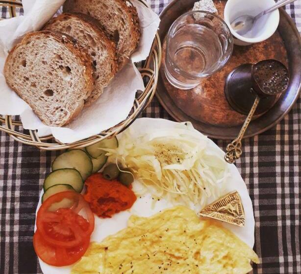 سرير فى غرفة مشتركه, Hostel Taso's House