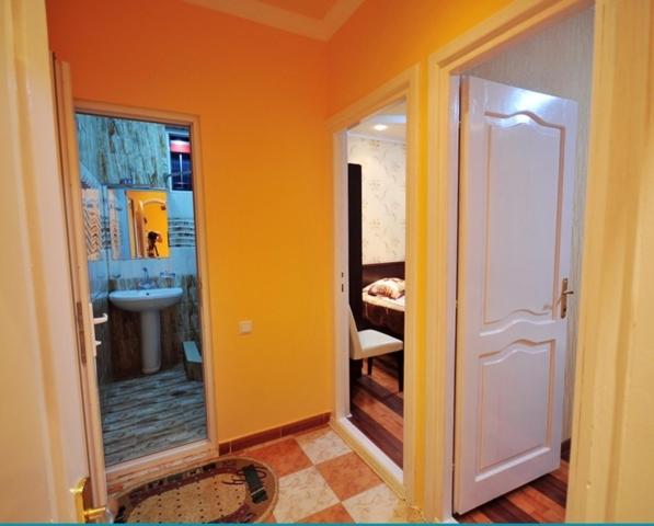 اتاق خانوادگی, Albatros