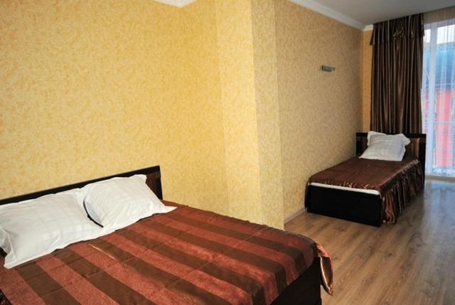 اتاق استاندارد چهارنفره با چشم‌انداز باغ, Albatros