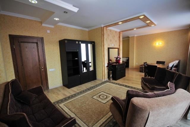 اتاق استاندارد چهارنفره با چشم‌انداز باغ, Albatros