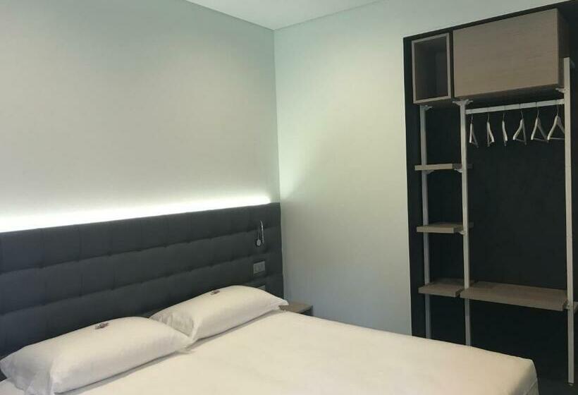 חדר סטנדרט, Carnia