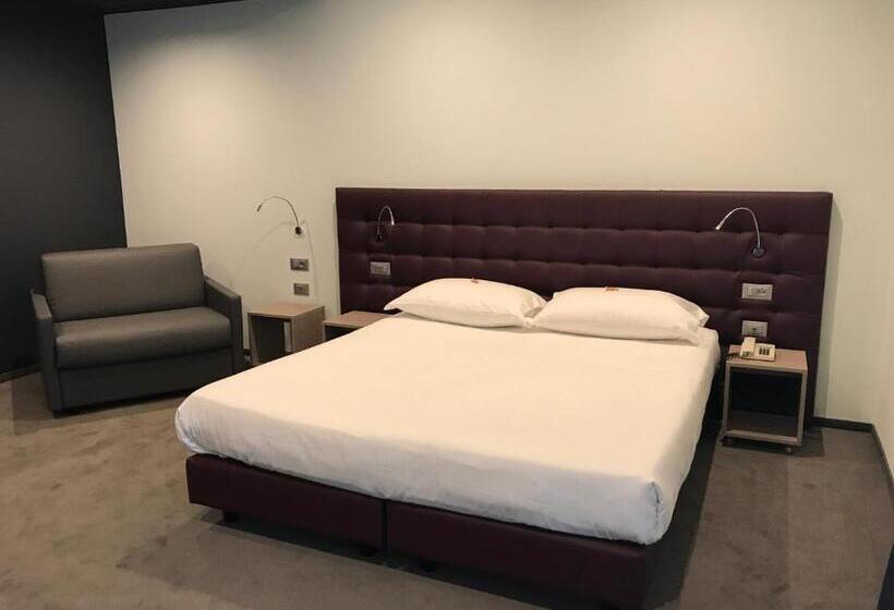 Номер Superior, Carnia