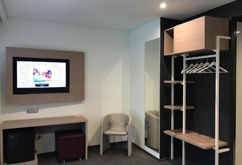 חדר סופריור, Carnia