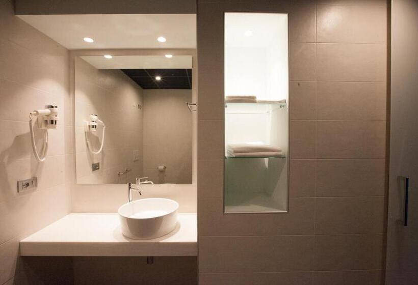 חדר דלוקס, Carnia