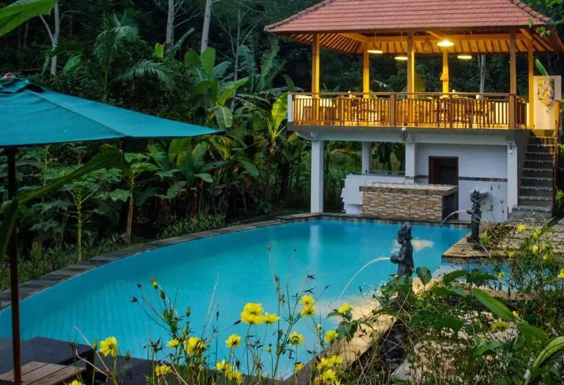 スタンダードルーム, Khrisna Hs And Cottages