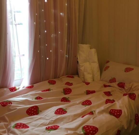 Люкс Дюплекс, Together Youth Hostel