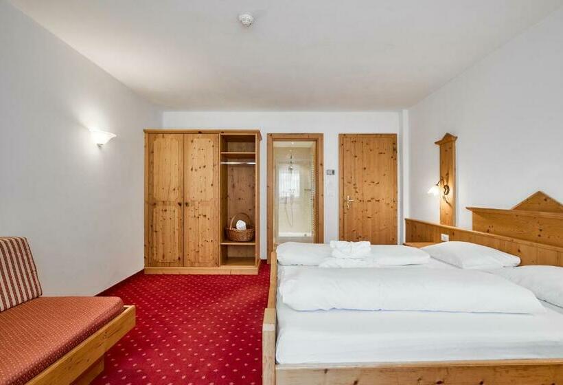 バルコニー付きスタンダードルーム, Wellness Sporthotel Ratschings