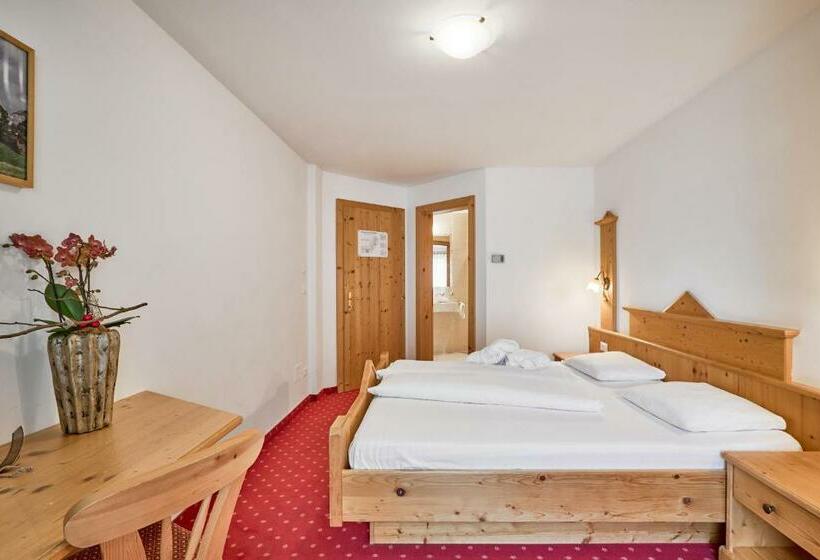 バルコニー付きスタンダードルーム, Wellness Sporthotel Ratschings