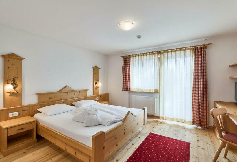 Номер Стандарт с Балконом, Wellness Sporthotel Ratschings
