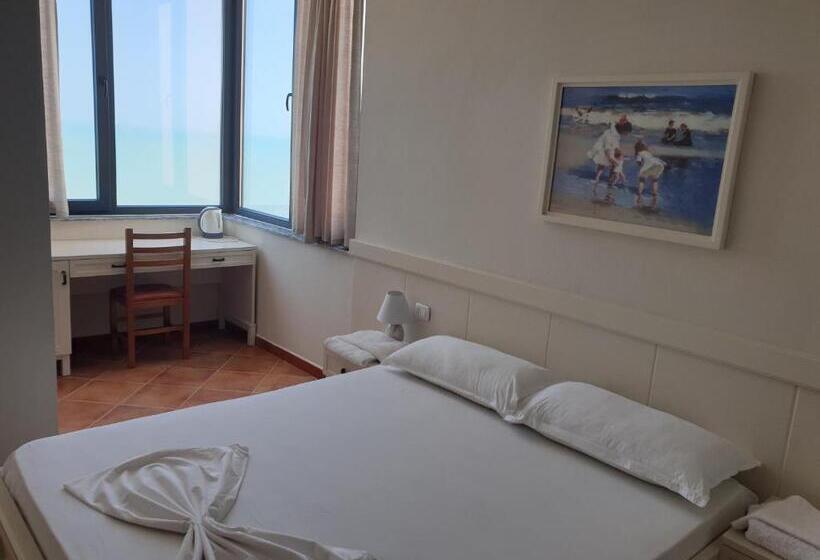 آپارتمان 1 خوابه با چشمانداز دریا, Joel Residence