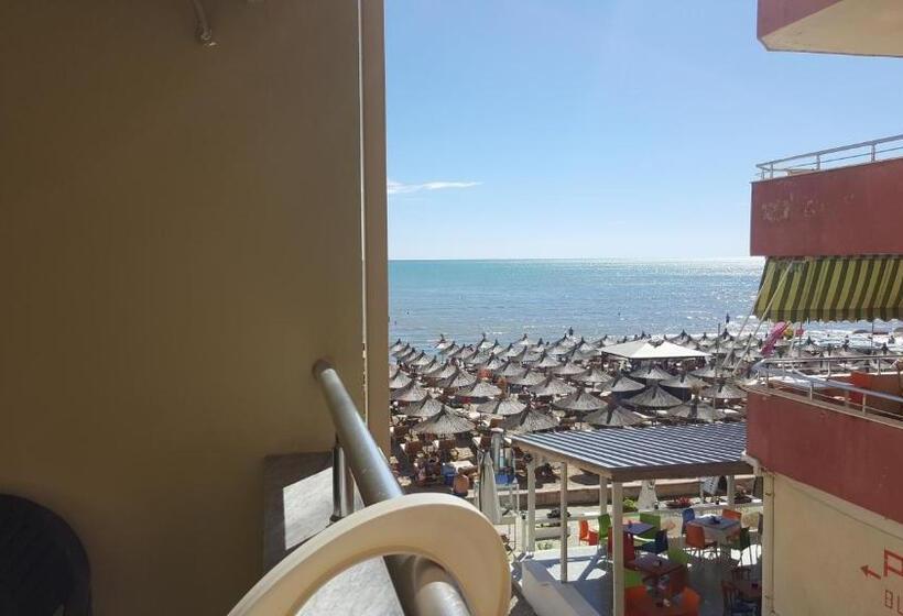 آپارتمان 1 خوابه با بالکن, Joel Residence