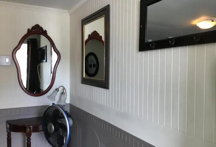 سوئیت 2 خوابه, Petit Hôtel Amara