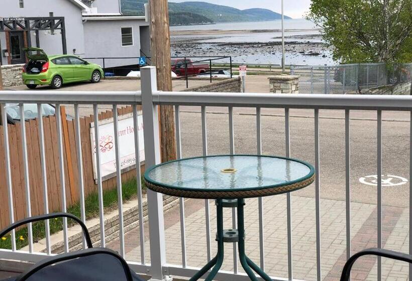 חדר קלאסי עם נוף לים, Petit Hôtel Amara