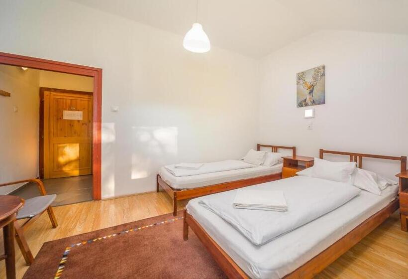 标准间, Lipicai Hotel és étterem