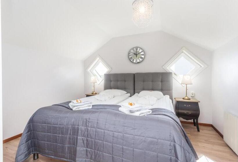 דירת חדר, L Drottninggatan 11