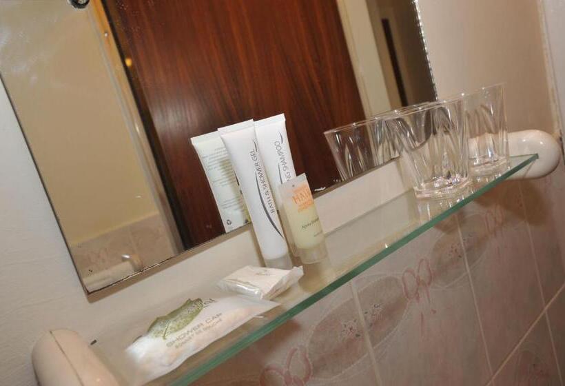 标准间, California Inn