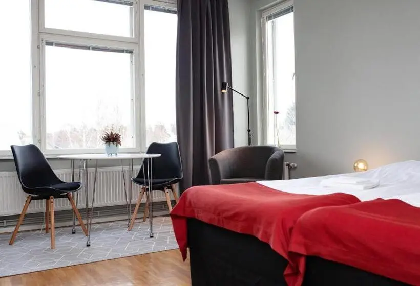 استودیوی استاندارد, Strandnäs Hotell