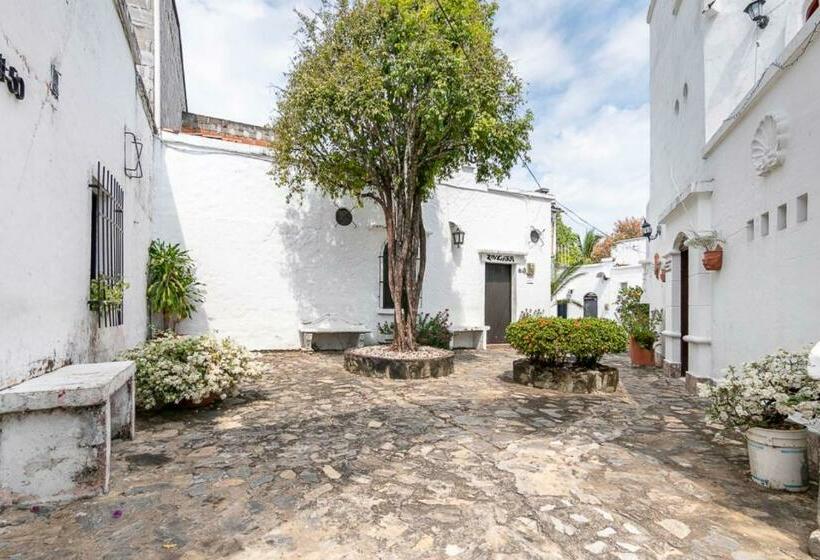 Студия Стандарт, Aldea Bella Boutique