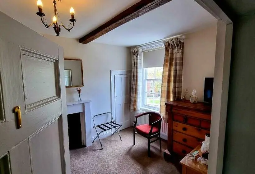 キングサイズベッドのデラックスルーム, Antlers Bed And Breakfast