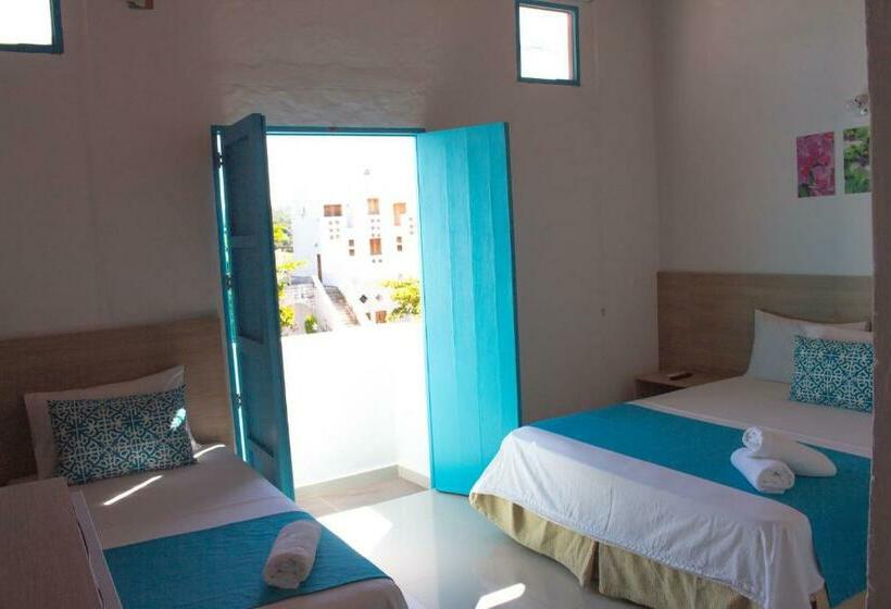 标准三人间, Aldea Plaza